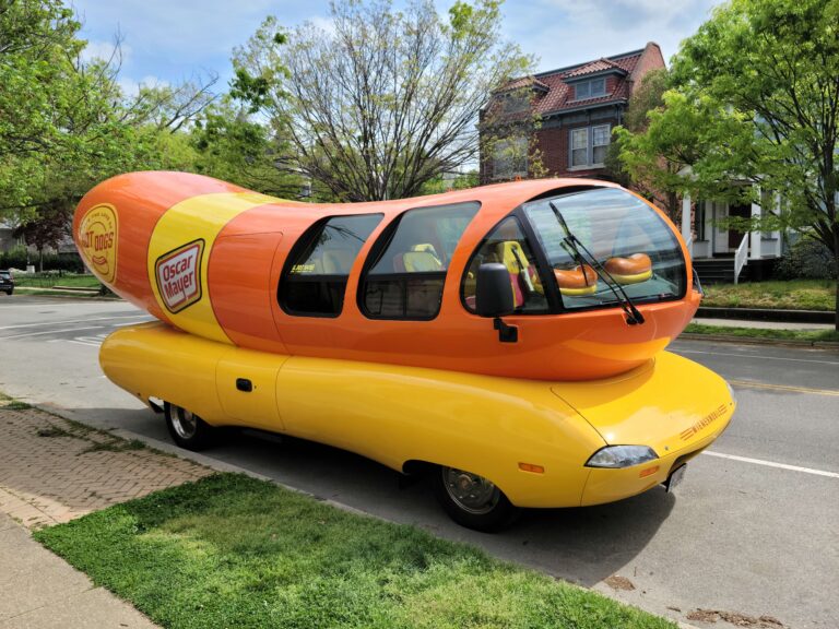 Oscar Mayer Wienermobile